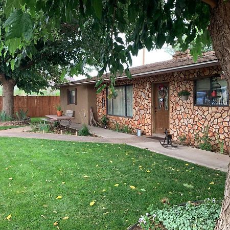 Zion'S Backyard Bed And Breakfast Colorado City Экстерьер фото
