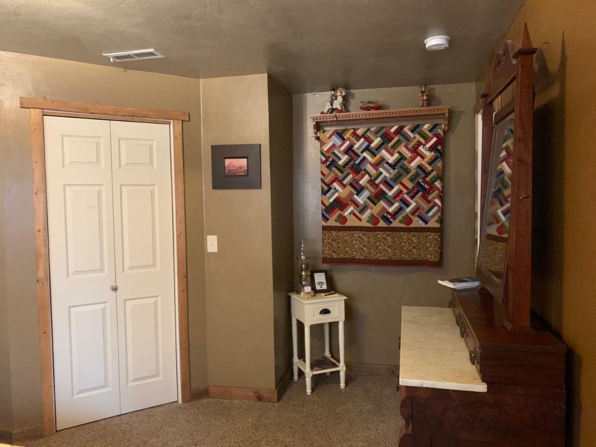 Zion'S Backyard Bed And Breakfast Colorado City Экстерьер фото