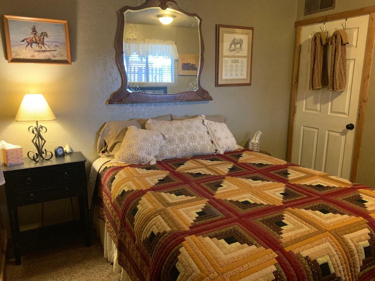 Zion'S Backyard Bed And Breakfast Colorado City Экстерьер фото