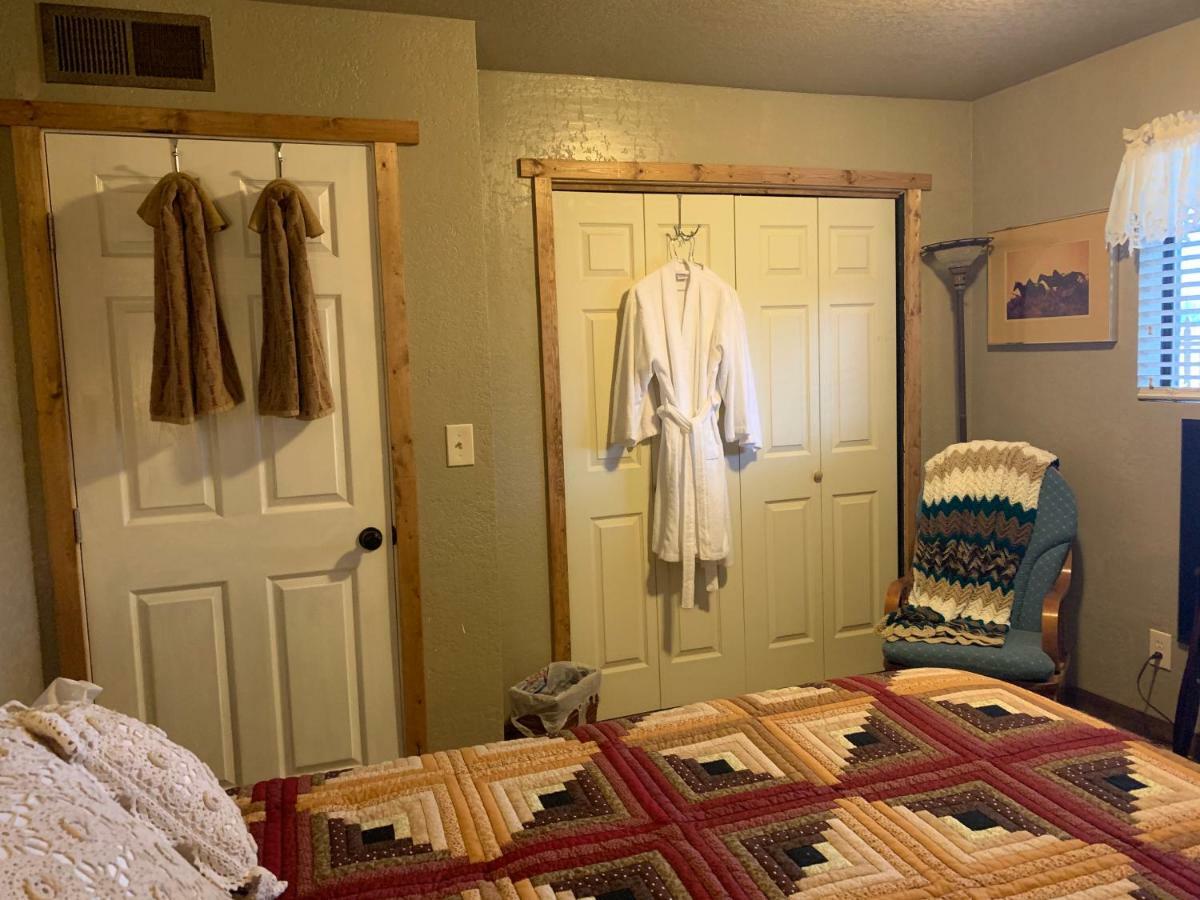 Zion'S Backyard Bed And Breakfast Colorado City Экстерьер фото